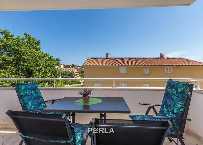 Апартаменты Cozy Melanie 100m Vom Auf Der Insel Krk Чижичи