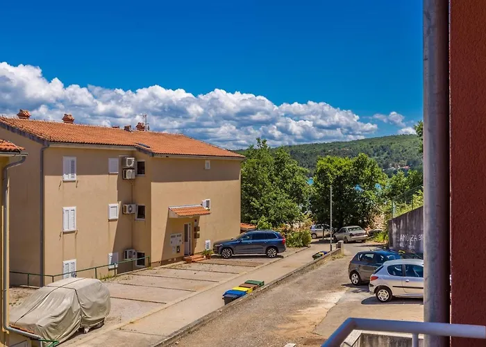 Апартаменты Cozy Melanie 100m Vom Auf Der Insel Krk